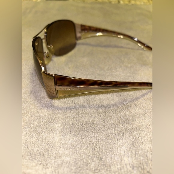 Prada Aviator Sunglasses SPR75G - Picture 3 of 10